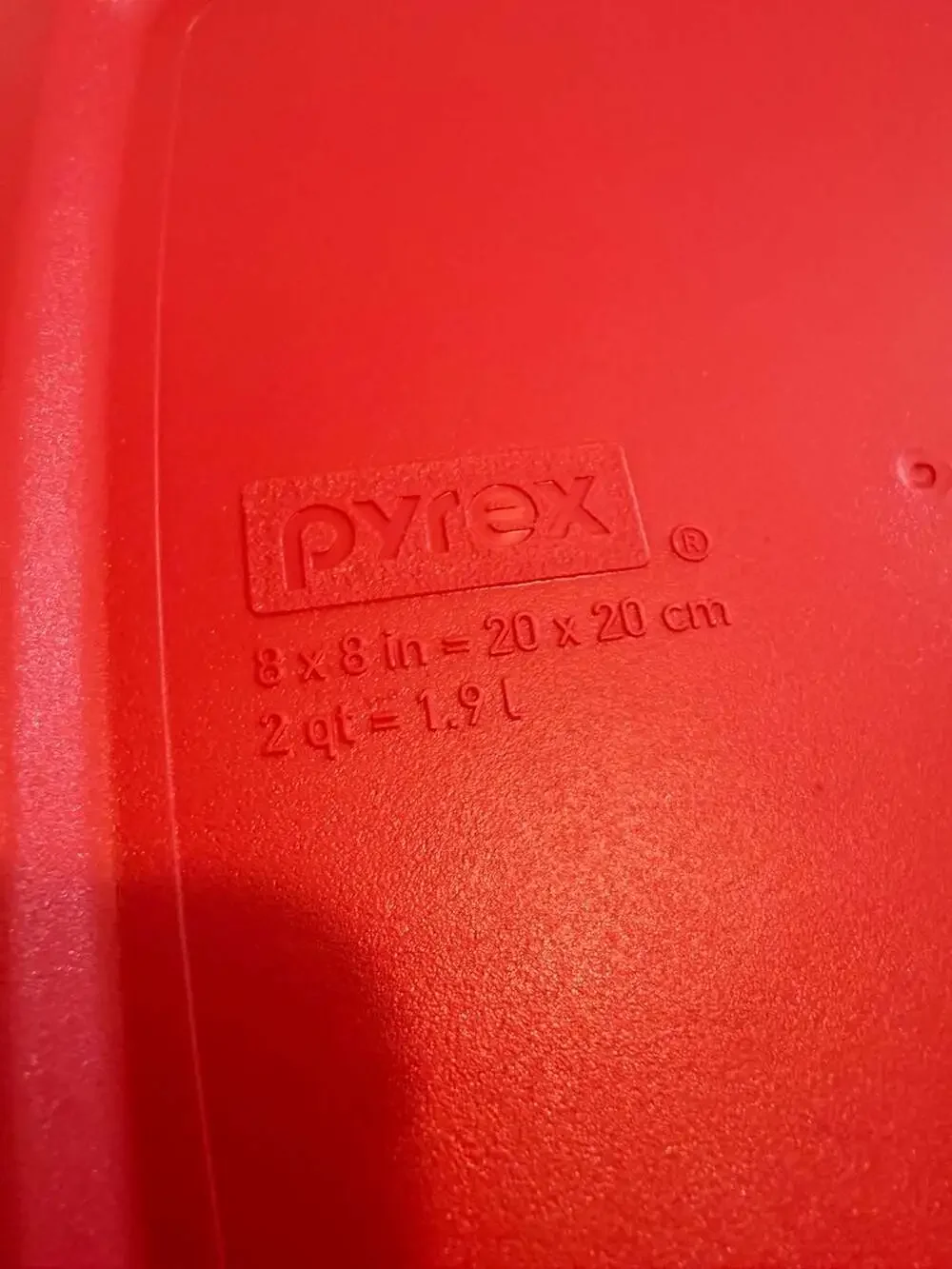 Pyrex Easy Grab 8x8 Inch Square Glass Baking Dish with Red Lid